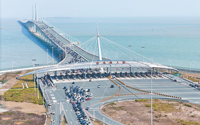万向注册：港珠澳大桥出入境车辆突破1000万辆次